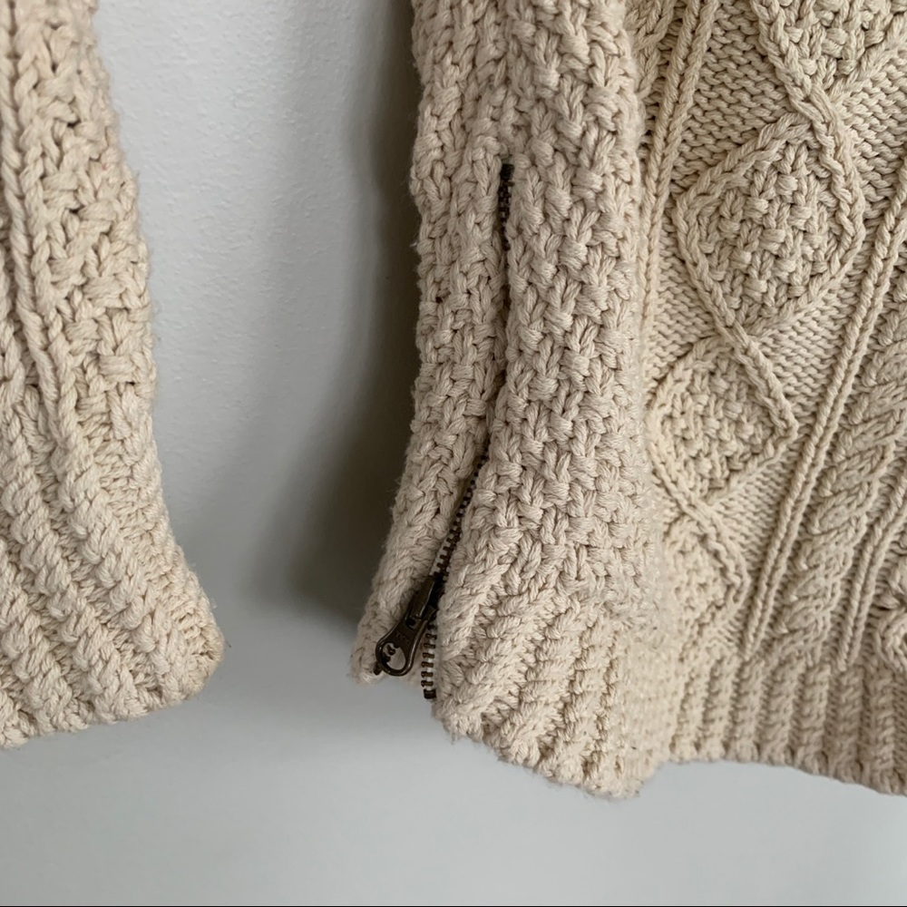L.L. Bean Signature 100% Cotton Cream Cable Knit Sweater w/Side Zipper Size M - Picture 3 of 9